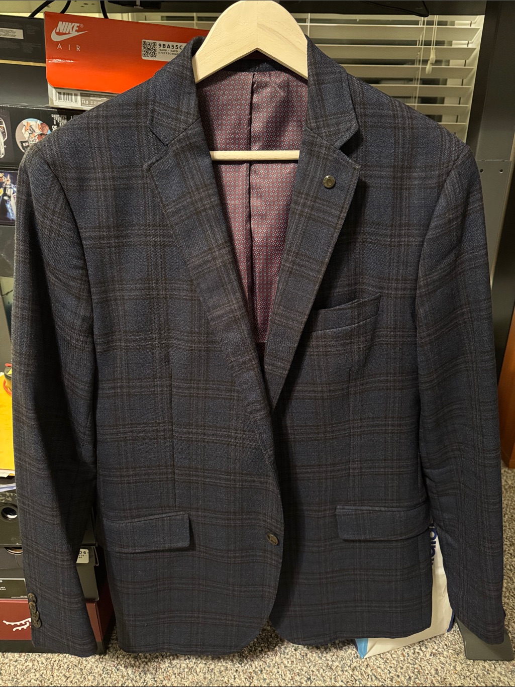 Johnston & Murphy Navy Plaid Sport Coat With Brown Windowpane